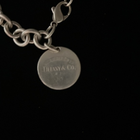Tiffany and Company round tag charm bracelet - Picture 2 of 4